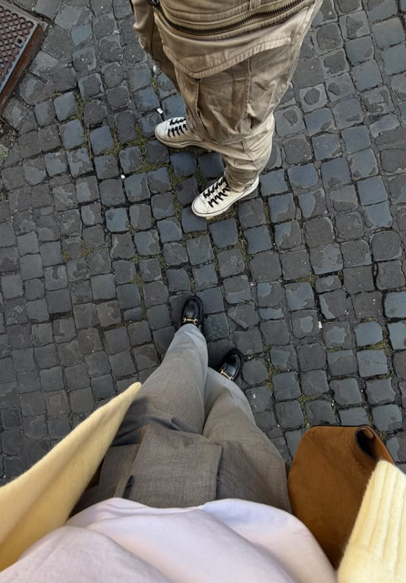 Capture decran 2026 10 13 075754 Copie Ils tombent sous le charme de Rome: S&eacute;bastien Delorme et son amoureuse en 10 clich&eacute;s