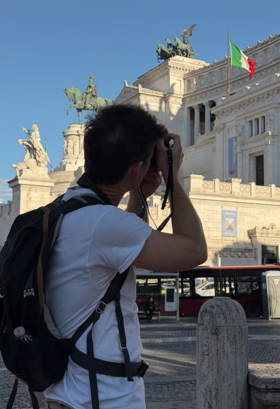 Capture decran 2026 10 13 075806 Copie Ils tombent sous le charme de Rome: S&eacute;bastien Delorme et son amoureuse en 10 clich&eacute;s
