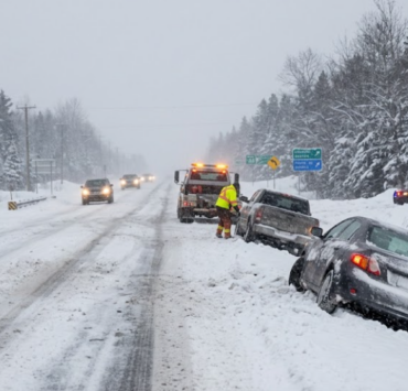Québec : plusieurs sorties de route après une arrivée brutale de la neige 2 Québec : plusieurs sorties de route après une arrivée brutale de la neige Capture decran 2026 10 16 150723 Québec : plusieurs sorties de route après une arrivée brutale de la neige