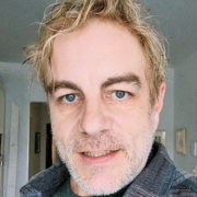 Capture decran 2026 10 27 081057 Une rare photo de Hubert Proulx : son fils, et sa c&eacute;l&egrave;bre amoureuse