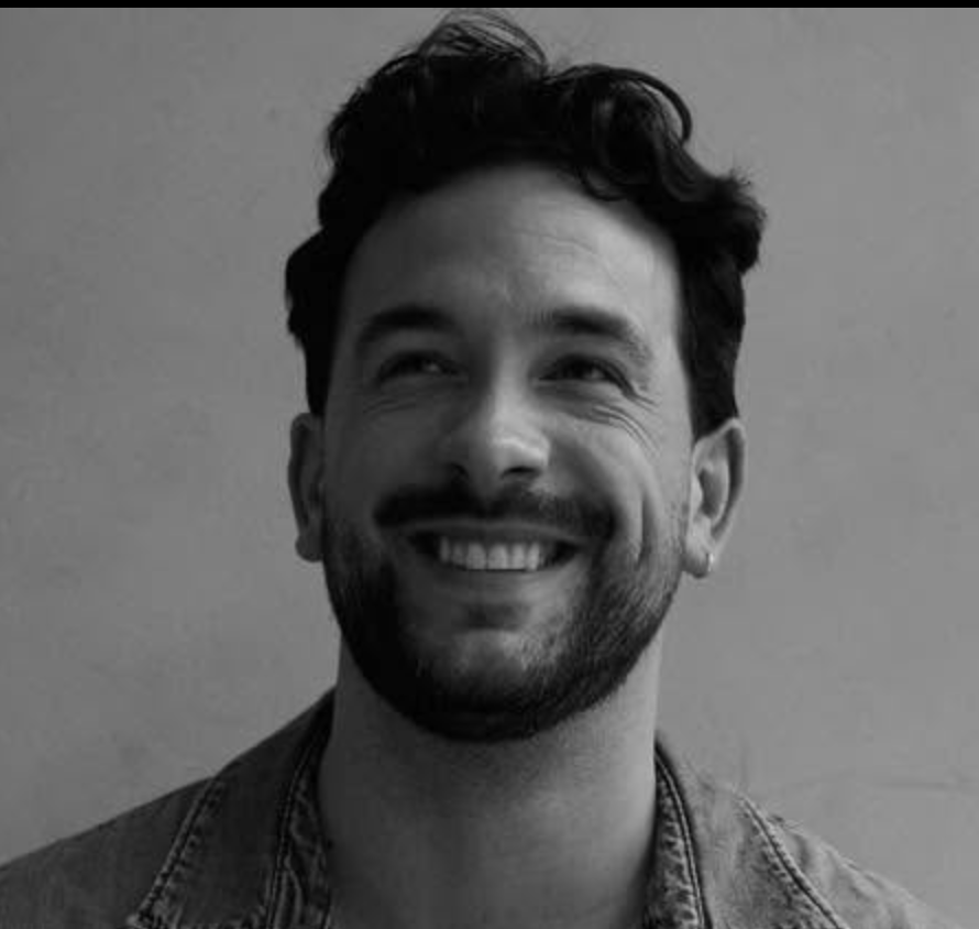 Félix-Antoine Tremblay nous présente officiellement son amoureux en photos 1 Félix-Antoine Tremblay nous présente officiellement son amoureux en photos Capture decran le 2026 10 14 a 09.43.25 Félix-Antoine Tremblay nous présente officiellement son amoureux en photos
