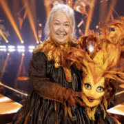 Capture decran le 2026 10 26 a 13.38.16 Cette com&eacute;dienne craque compl&egrave;tement apr&egrave;s son d&eacute;masquage &agrave; Chanteurs masqu&eacute;s