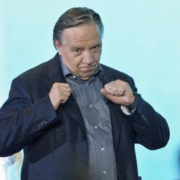Capture le 2026 10 06 a 14.20.48 D&eacute;faite historique de la CAQ : Fran&ccedil;ois Legault brise le silence et commet une coquille hilarante !