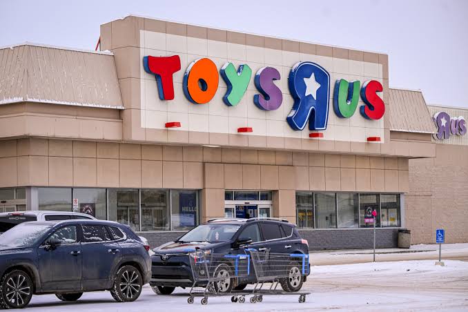 Toys R Us : un revirement majeur qui choque tout le monde 1 Toys R Us : un revirement majeur qui choque tout le monde SSF Toys R Us : un revirement majeur qui choque tout le monde