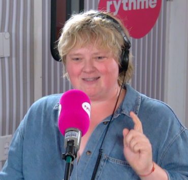 Bouleversant passage à Génération J : Debbie Lynch-White fond en larmes en s'adressant à la petite fille qu'elle était 3 Bouleversant passage à Génération J : Debbie Lynch-White fond en larmes en s'adressant à la petite fille qu'elle était audio 1790110065422650 ori Bouleversant passage à Génération J : Debbie Lynch-White fond en larmes en s'adressant à la petite fille qu'elle était