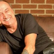 bbh Claude Dubois d&eacute;barque sur le plateau&hellip; et tout le monde est touch&eacute;