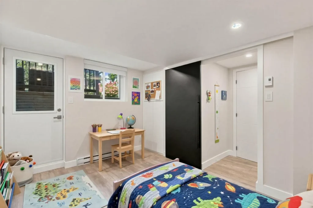 Ingrid Falaise met son duplex en vente à 1,1M$ : les détails qui font craquer 11 Ingrid Falaise met son duplex en vente à 1,1M$ : les détails qui font craquer https cdn tor.buminteractif.com 2026 10 16175043 10.jpg Ingrid Falaise met son duplex en vente à 1,1M$ : les détails qui font craquer