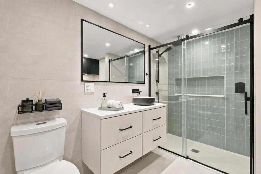 Ingrid Falaise met son duplex en vente à 1,1M$ : les détails qui font craquer 2 Ingrid Falaise met son duplex en vente à 1,1M$ : les détails qui font craquer https cdn tor.buminteractif.com 2026 10 16175046 7.jpg Ingrid Falaise met son duplex en vente à 1,1M$ : les détails qui font craquer