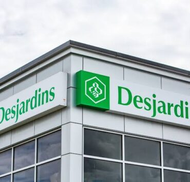 Desjardins ferme des guichets : les aînés en paieront le prix 2 Desjardins ferme des guichets : les aînés en paieront le prix khgh Desjardins ferme des guichets : les aînés en paieront le prix