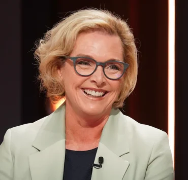 Nouvelle alerte médicale : Sophie Thibault brise le silence sur l'angoisse d'un retour du cancer « On n'en sort pas »! 2 Nouvelle alerte médicale : Sophie Thibault brise le silence sur l'angoisse d'un retour du cancer « On n'en sort pas »! sophie thibault bonsoir 2026 80354.jpg Nouvelle alerte médicale : Sophie Thibault brise le silence sur l'angoisse d'un retour du cancer « On n'en sort pas »!