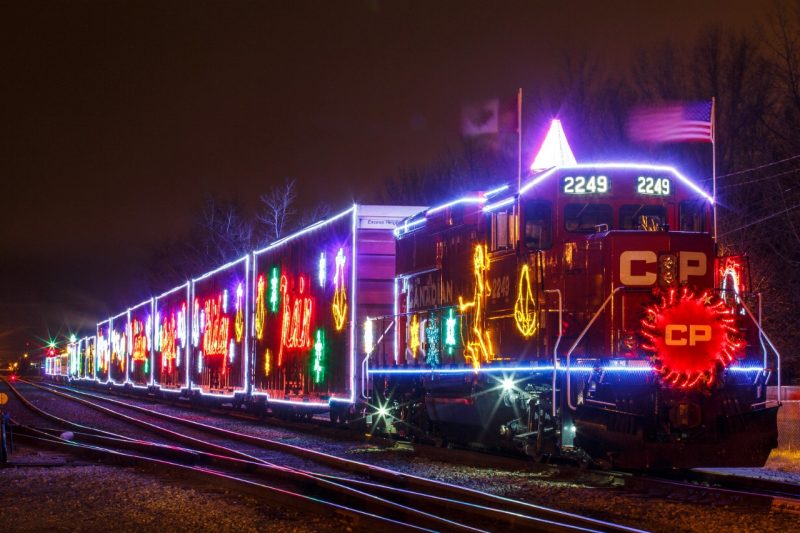 Les arrêts du train des Fêtes au Québec : l’horaire officiel est sorti 1 Les arrêts du train des Fêtes au Québec : l’horaire officiel est sorti train Les arrêts du train des Fêtes au Québec : l’horaire officiel est sorti